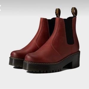 DR. MARTENS ROMETTY WYOMING LEATHER PLATFORM CHELSEA BOOTS